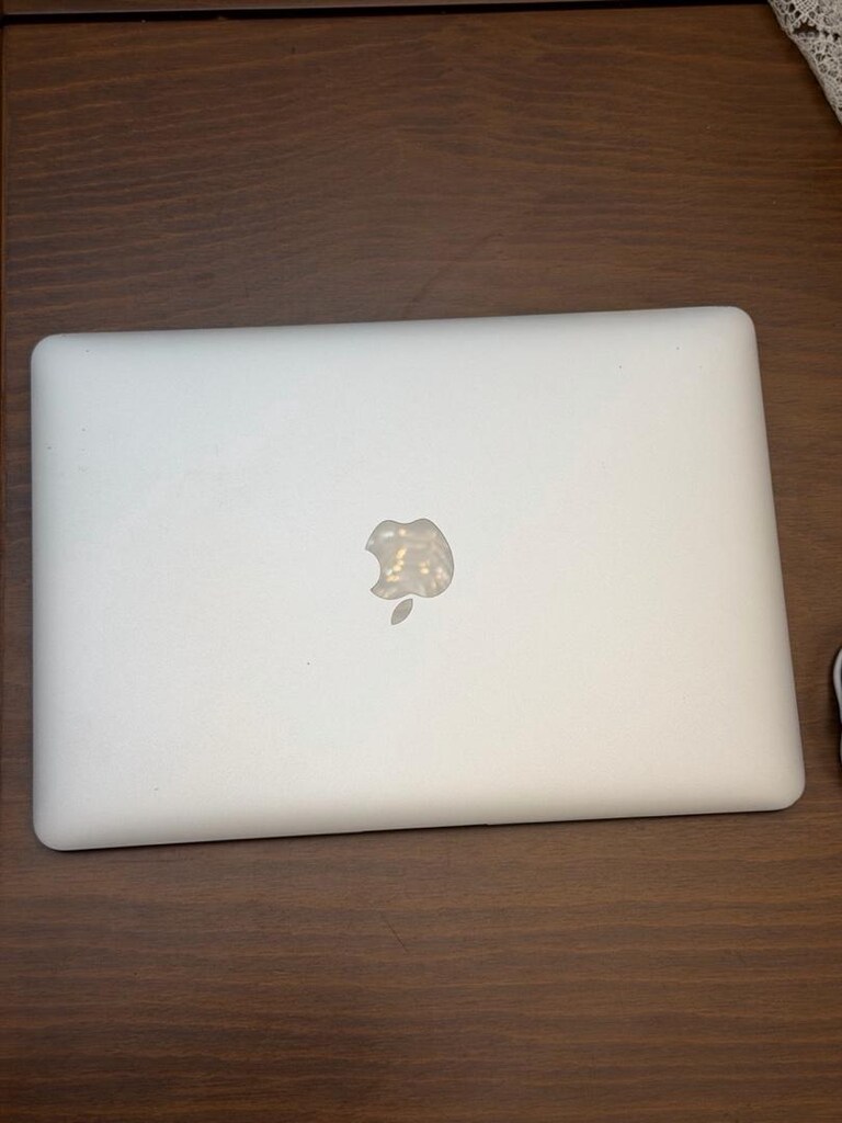 Apple MacBook Air 2017 - İ5 İşlemci , 128GB SSD - 8