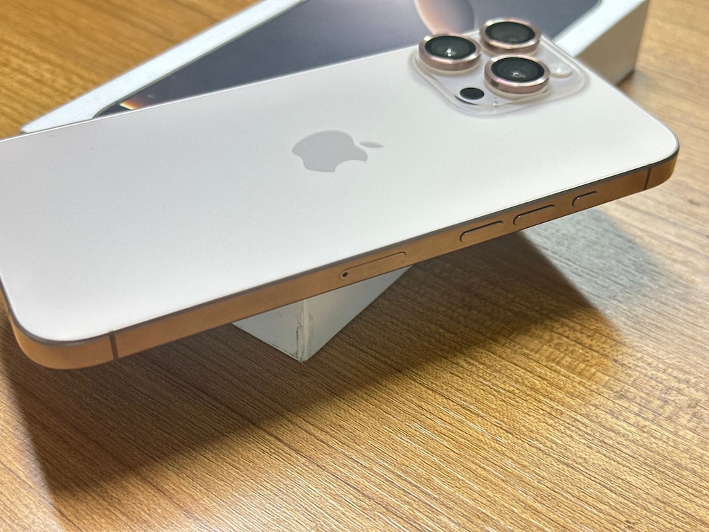HATASIZ İPHONE 16 PRO MAX 1TB HAFIZA FIRSAT CİHAZI SİZLE. - 4