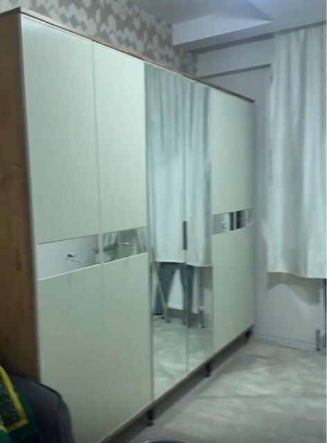 elbise dolabı