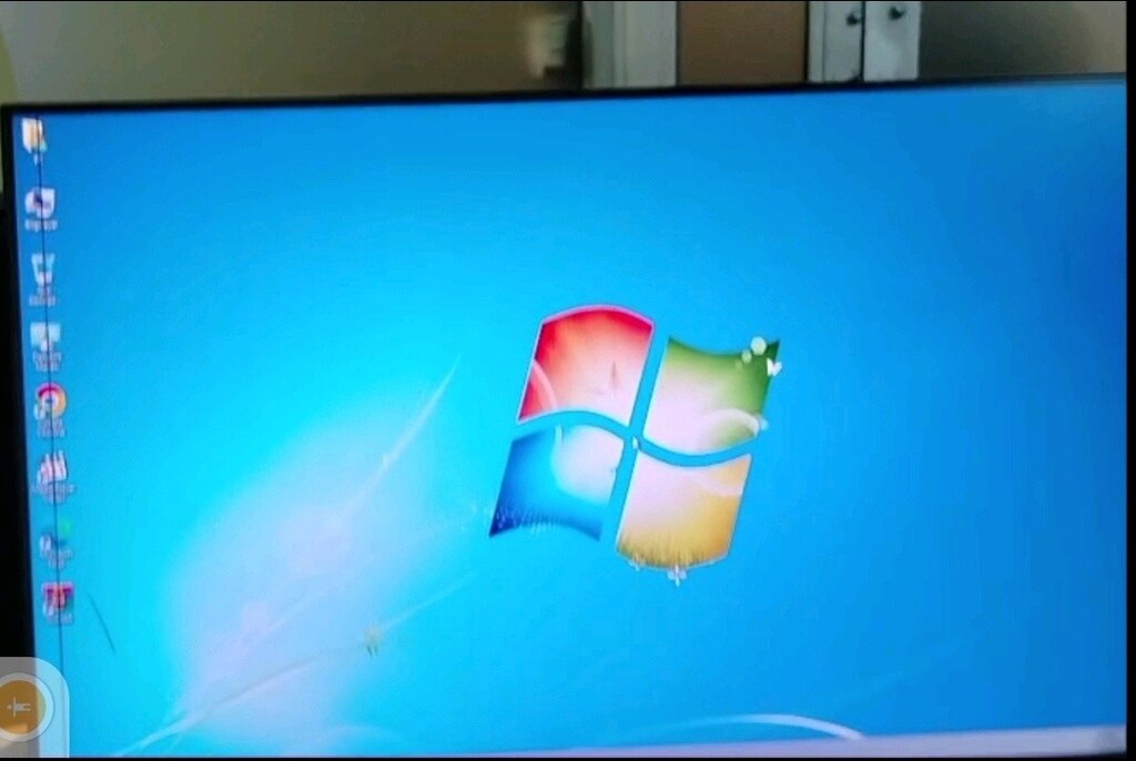 HP 24"inc hdmı VGa IPS çerçevesiz panel kenar ince cizgi var sol köşed - 4