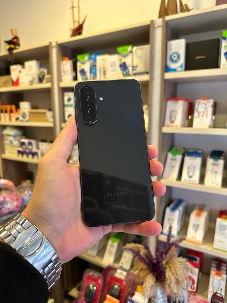 Samsung a36 128/8 hatasız tr 28/11/2027 ye kadar garanti li - 2