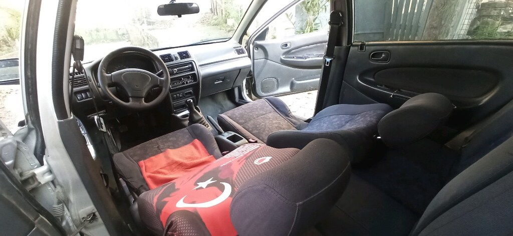 Mazda 323 97 model otomatik takaslı - 5