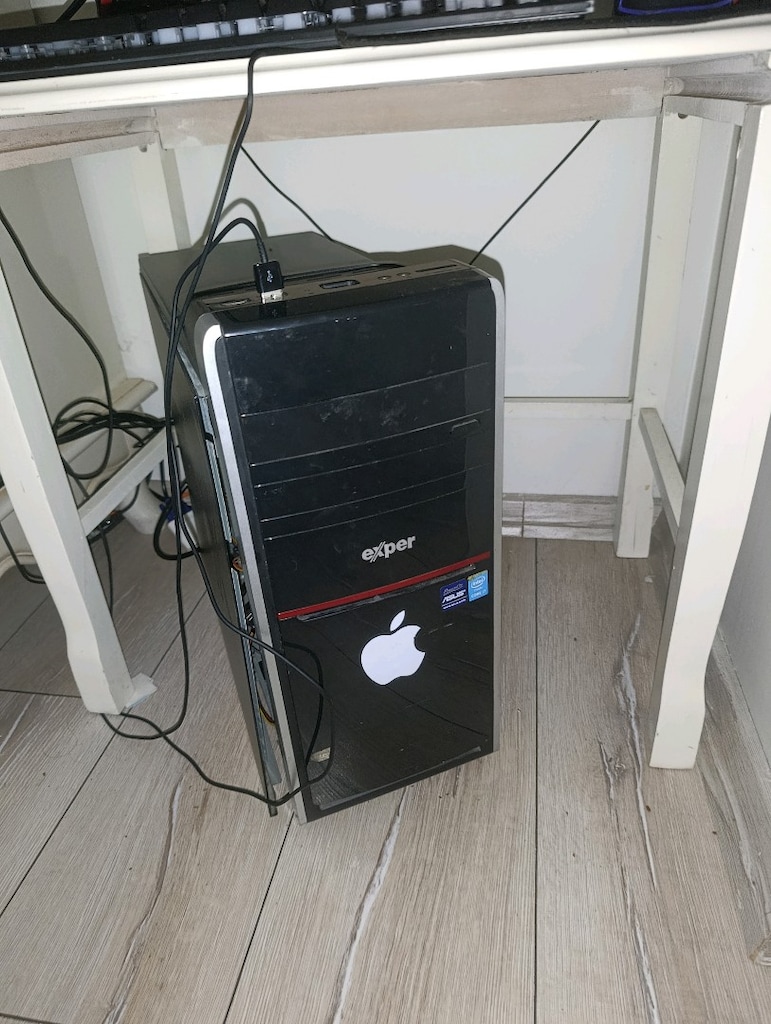 OYUNCU BİLGİSAYARI SETİ | i7-4790 | RX 570 4GB | 16GB RAM | MONİTÖr - 3
