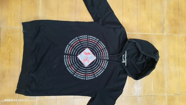 #Erkek sweat #Under Armour likralı.