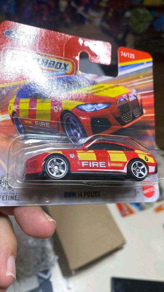 Matchbox BMW i4 Police - 4