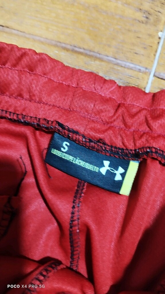 #Under Armour likralı şort..İpi yok, yan yazıları az kusurlu.. - 4