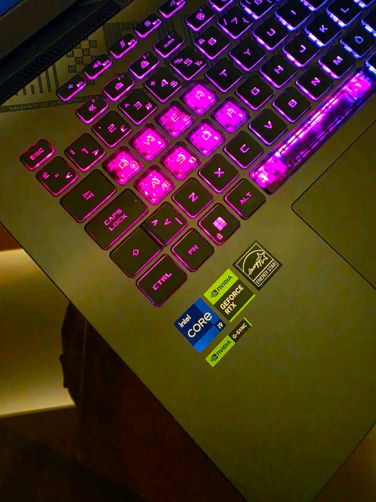 Asus ROG Strix Laptop İ9-14900hx 32gb Ram 1 tb ssd Hatasiz Garantili - 2