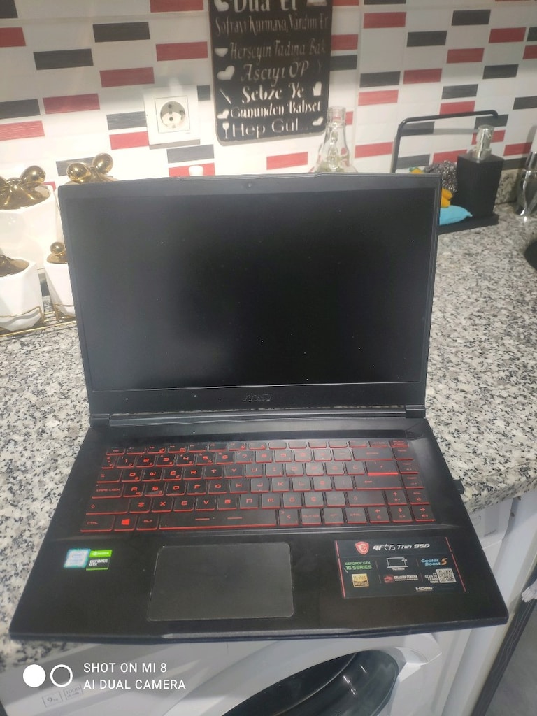 MSI i5 1660ti leptop