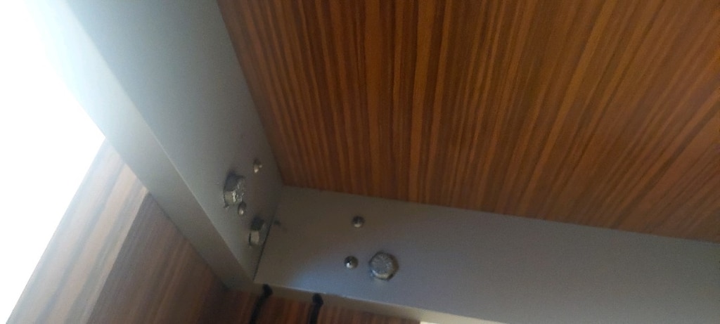 Kaliteli masa takımı ve konsol - 6