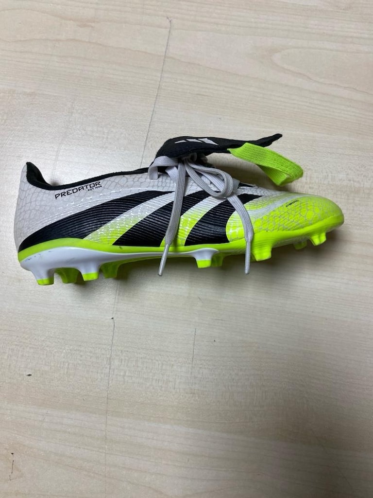 35 numara orijinal Adidas predatör - 2