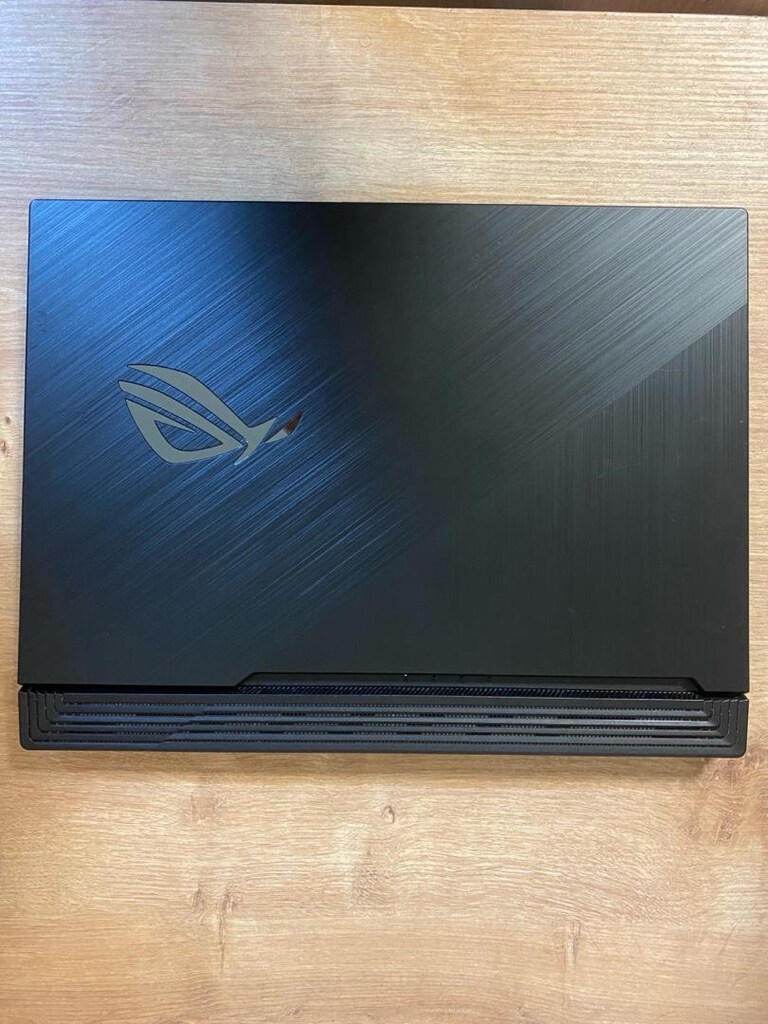 İ7 10750H ASUS ROG STRİX GAMİNG LAPTOP