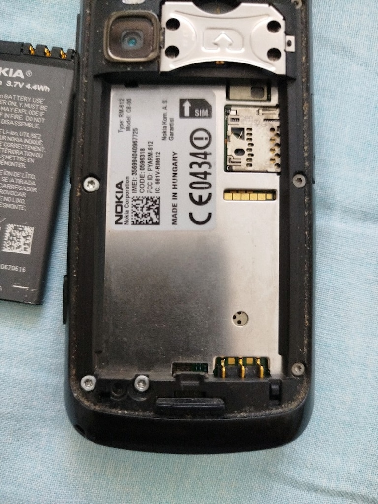 Nokia C6 - 2