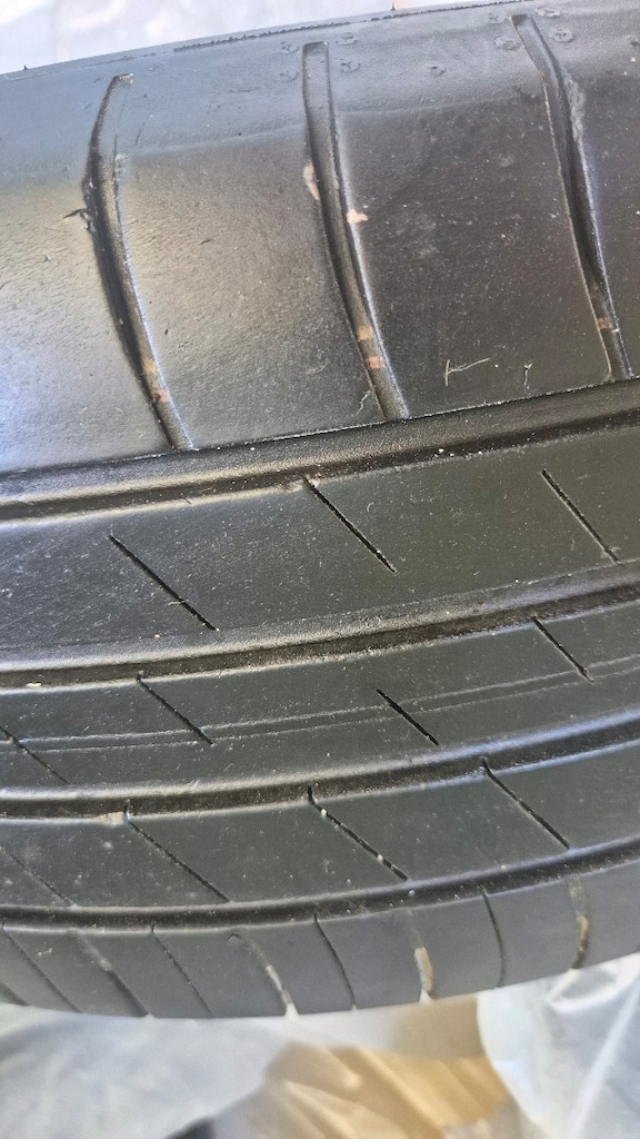 215 60 17 goodyear çıkma lastik - 11