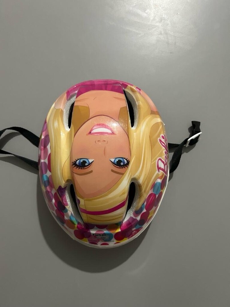 Barbie Kask - 5