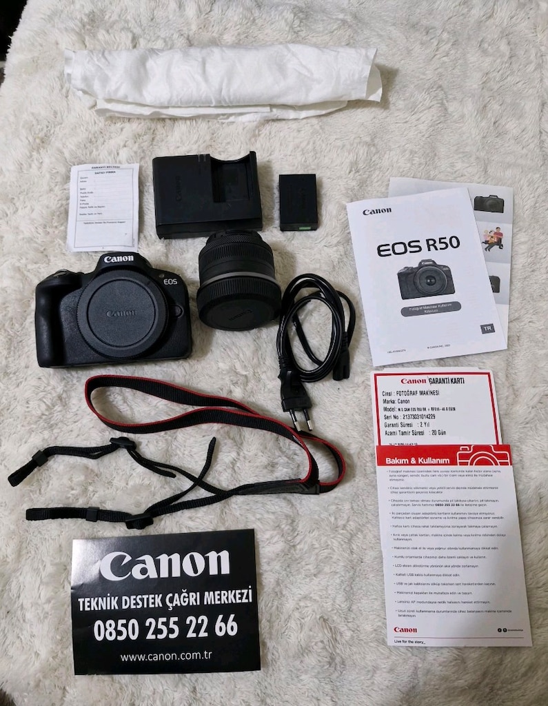 CANON Eos R50 RF S 18-45 IS STM Travel Kit Aynasız APS-C Fotoğraf Mak.