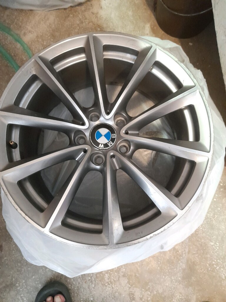 bwm x1jant lastik orjinal 4 adet jant iki adet lastik - 6