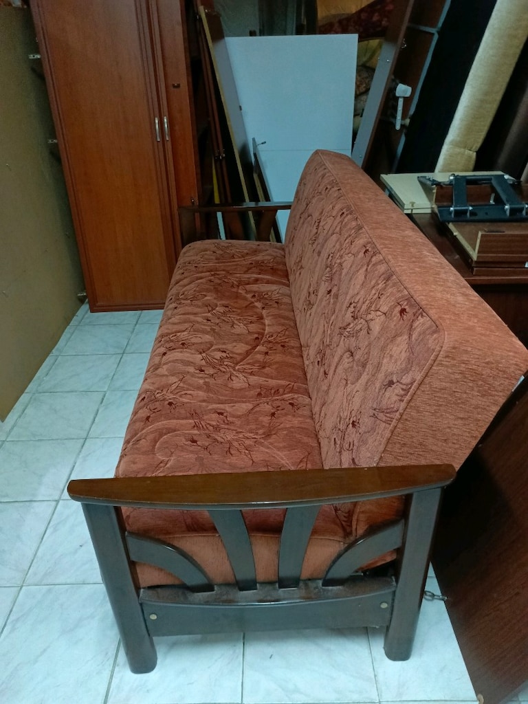 2 adet ahşap kanepe çok sağlam ve kaliteli döşemesi yeni gibi - 3