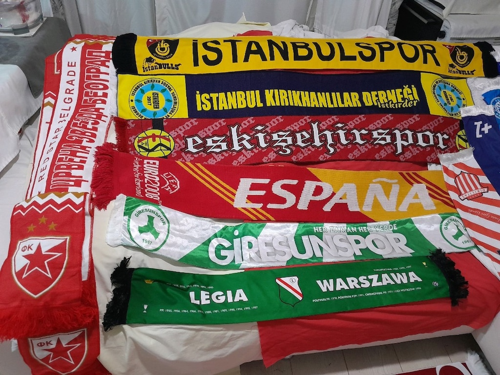 Ikinci el, kolleksiyonluk, cesitli atki-kaskollar satilik - 4