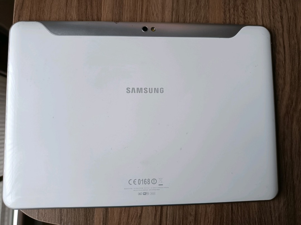 Samsung P7500 Galaxy Tab 10.1 16 GB 10.1" Tablet - 4