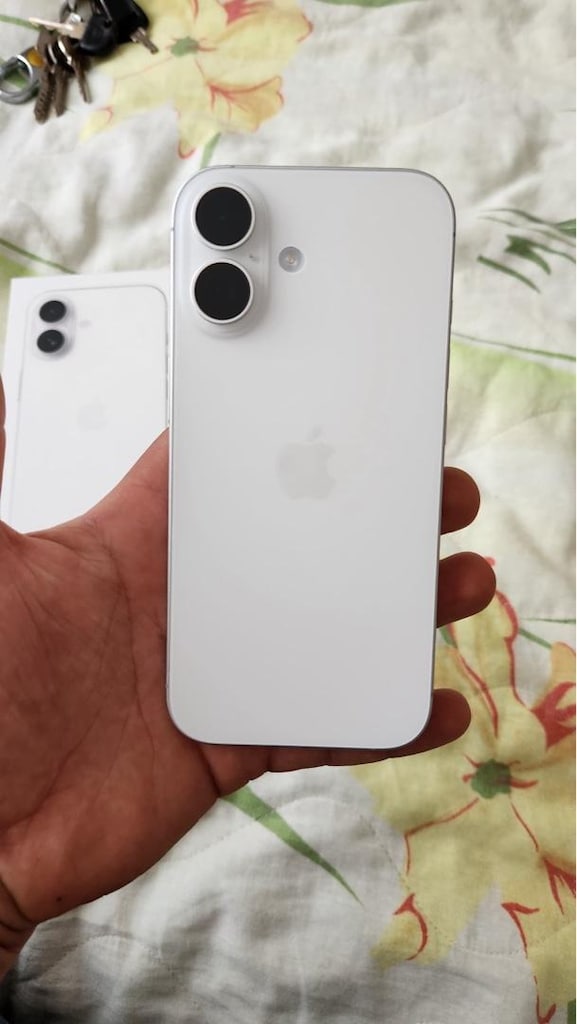 Apple İphone 17 256 GB - 4