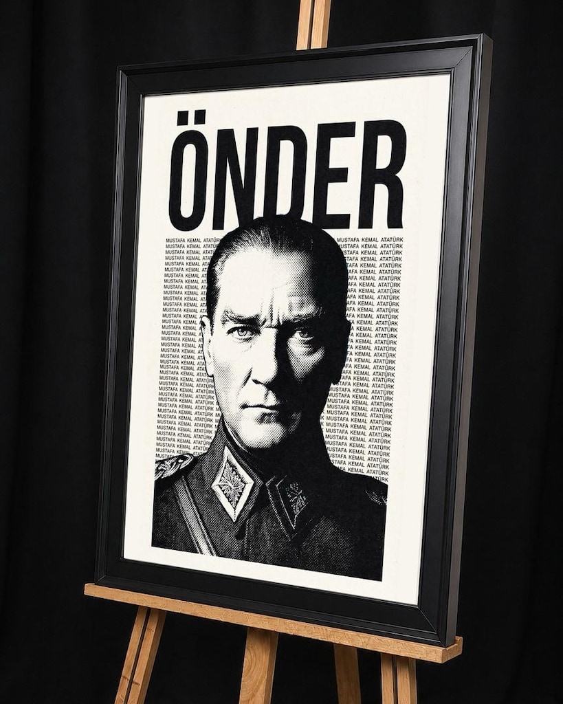 MUSTAFA KEMAL ATATÜRK CAMLI ÇERÇEVELİ TABLO - 4