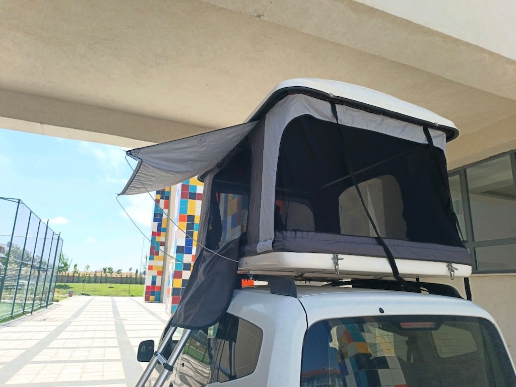 Çadır araç üstü çadır kamp
