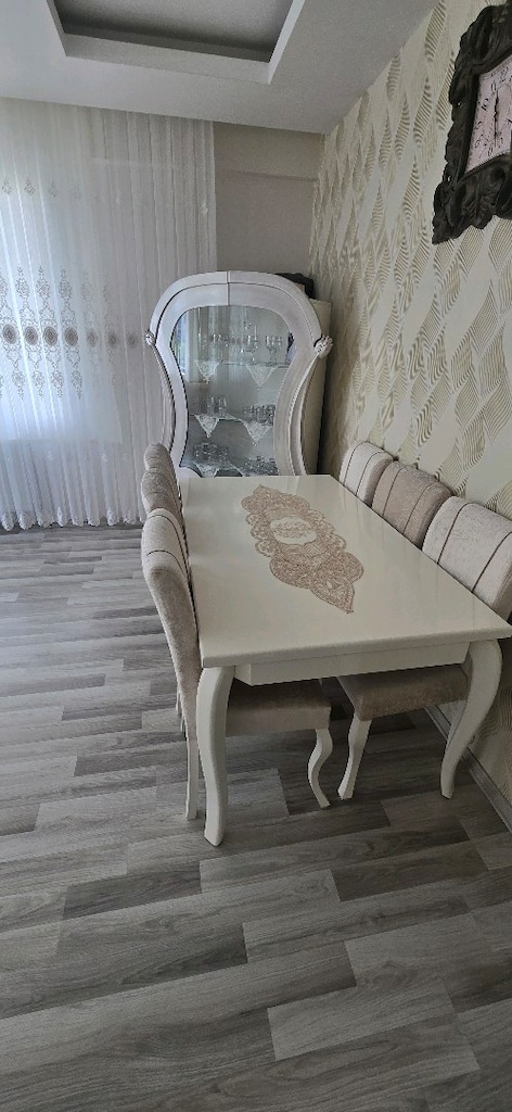 yemek masası ve vitrini - 12