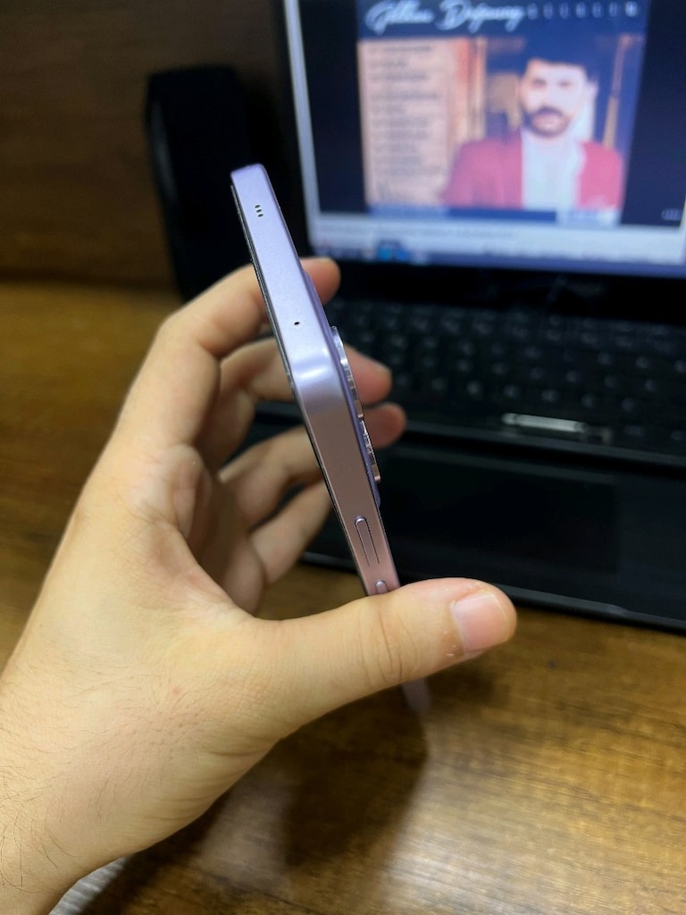 Oppo Reno 13F - 5