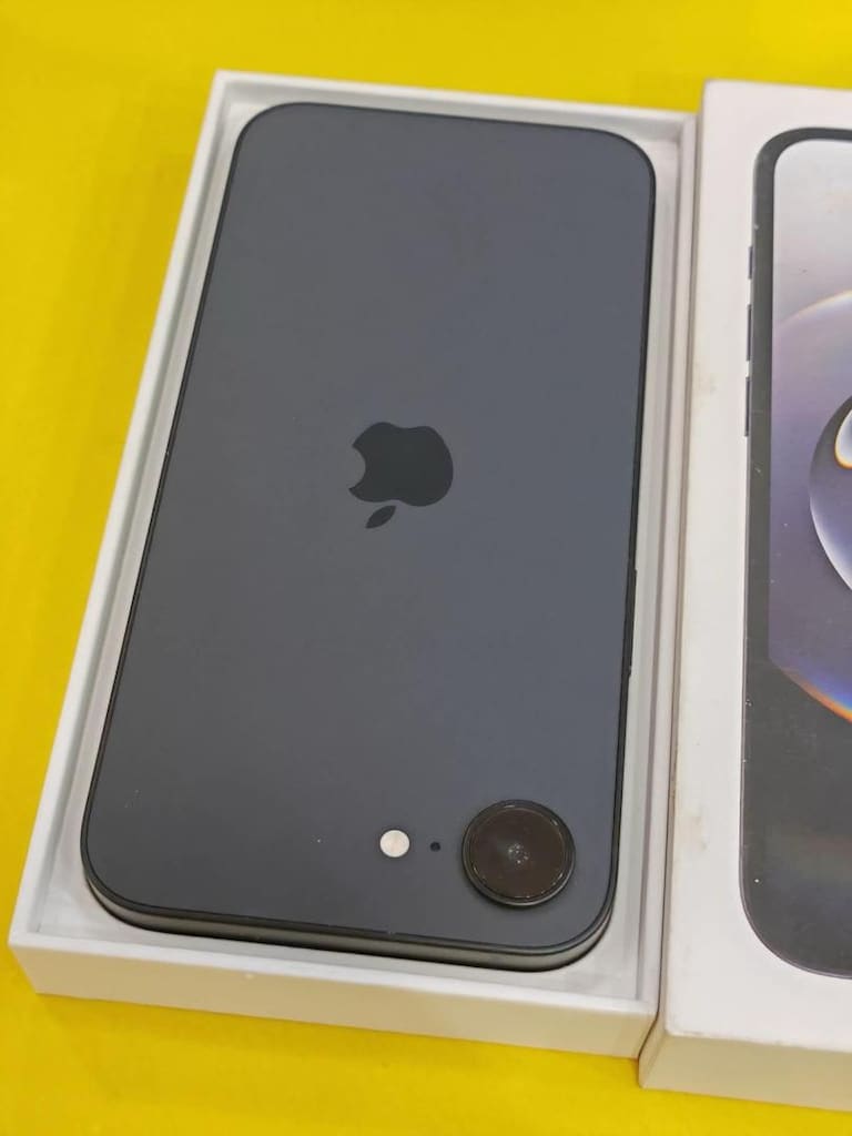 İPHONE 16 E 128 GB PİL 100 DEVİR 19 KULLANILMAMIŞ 10 AY GARANTİLİ - 2