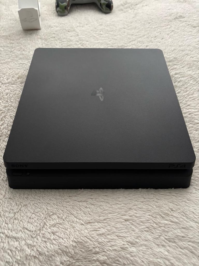 Sony PlayStation 4 Slim + 1 Kol + 4 Oyun | Temiz Kullanım - 3