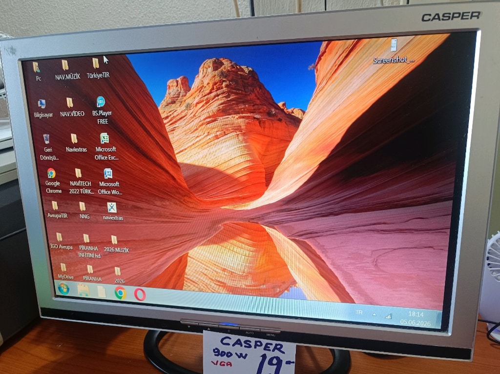 Casper 19 İnç Monitör VGA Hatasız - 2