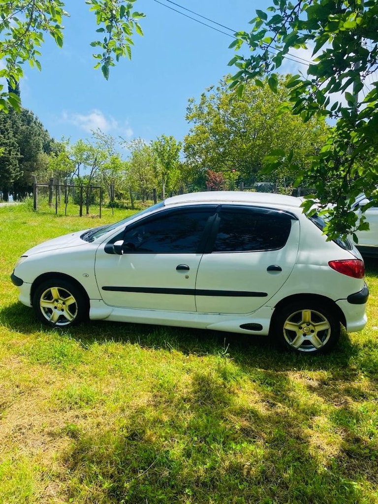 PEUGEOT 206 - 1.4 DİZEL - MASRAFSIZ BAKIMLI - 3