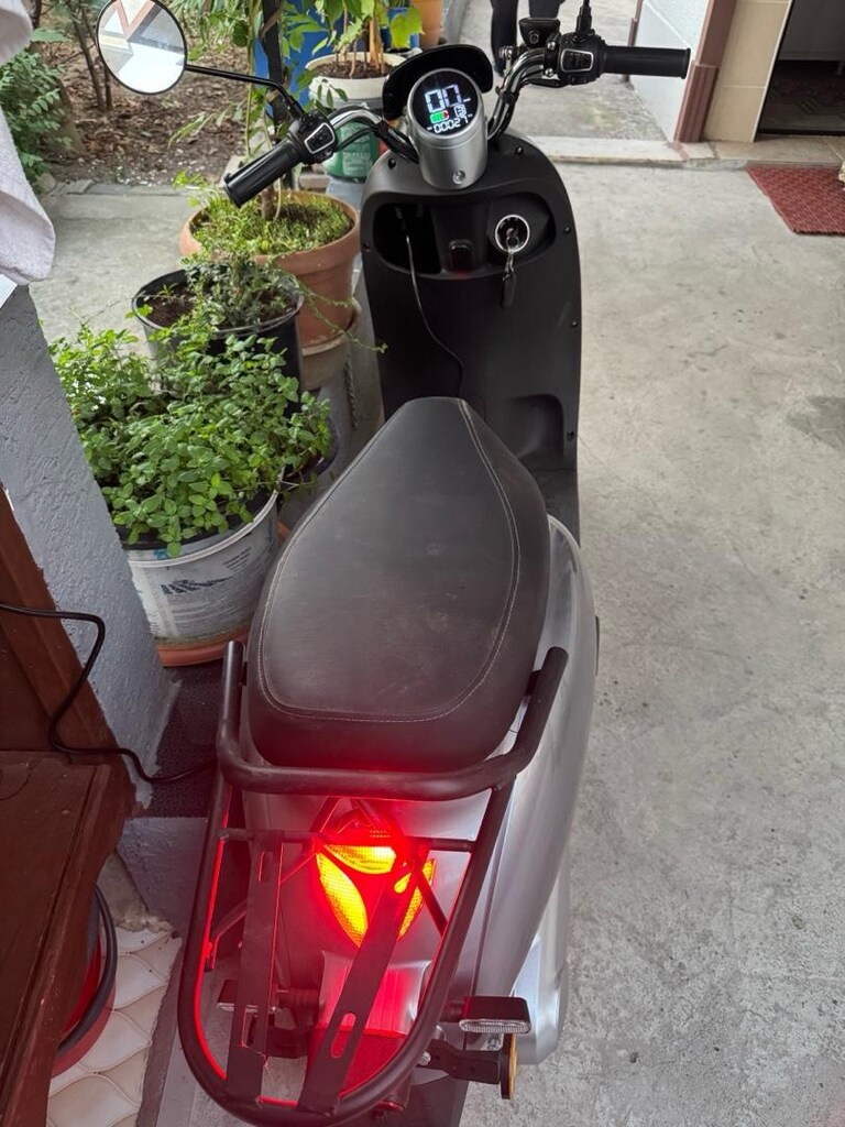 motor - 8