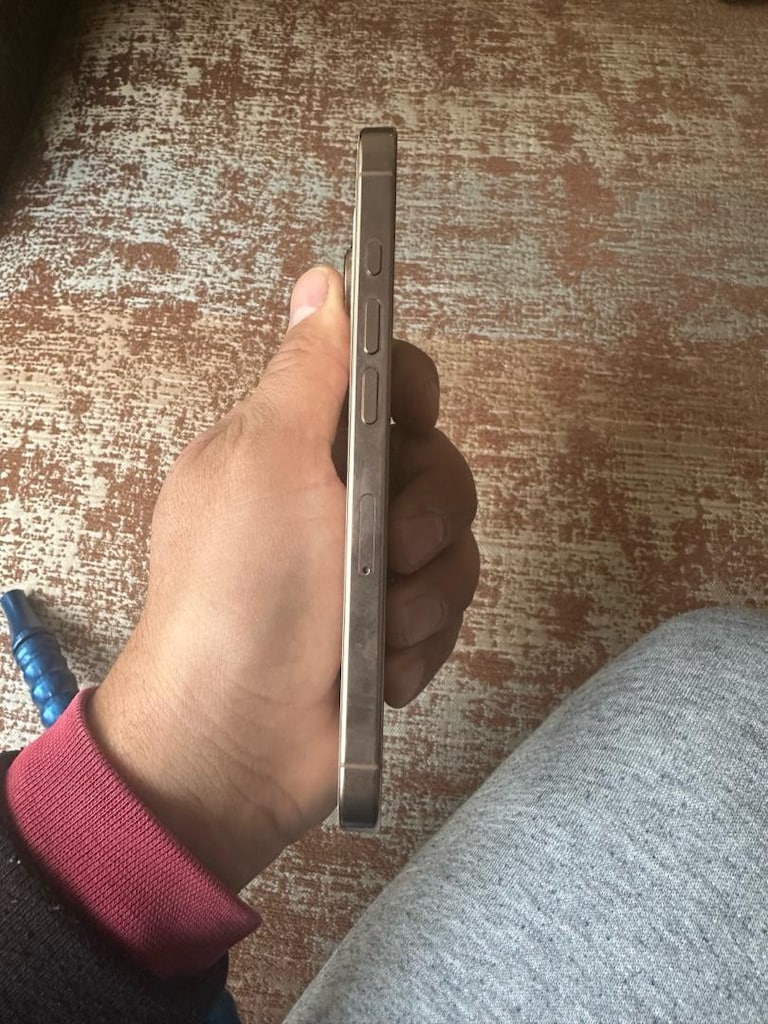 ıphone 16pro - 6