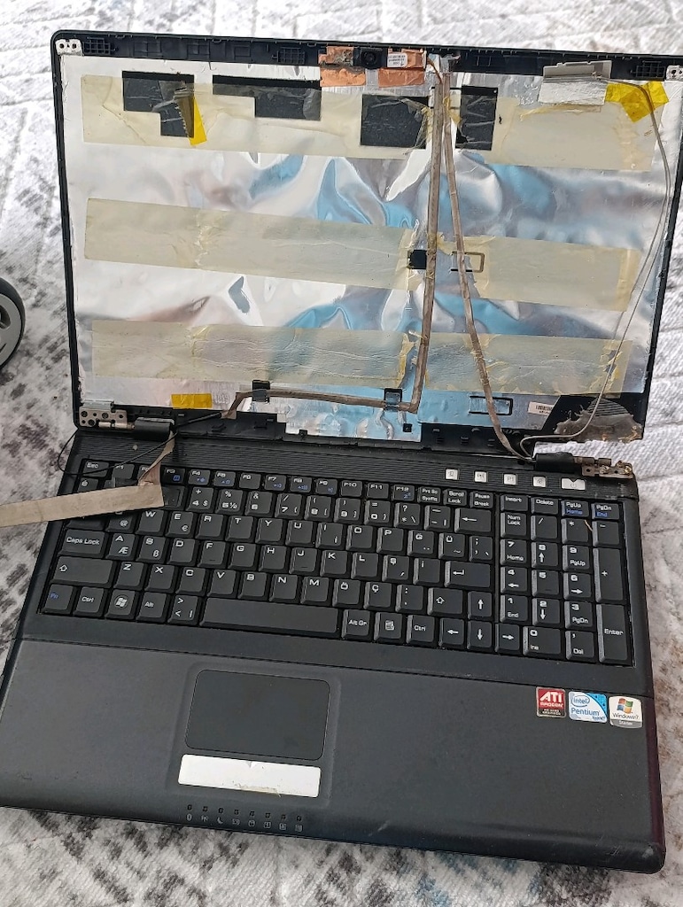 bilgisayar leptop çalışanlar var - 14