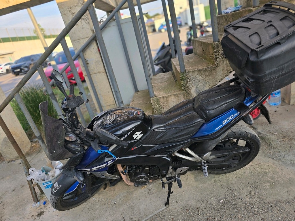 bajaj ns 200 2016 model açıklamayı oku - 2