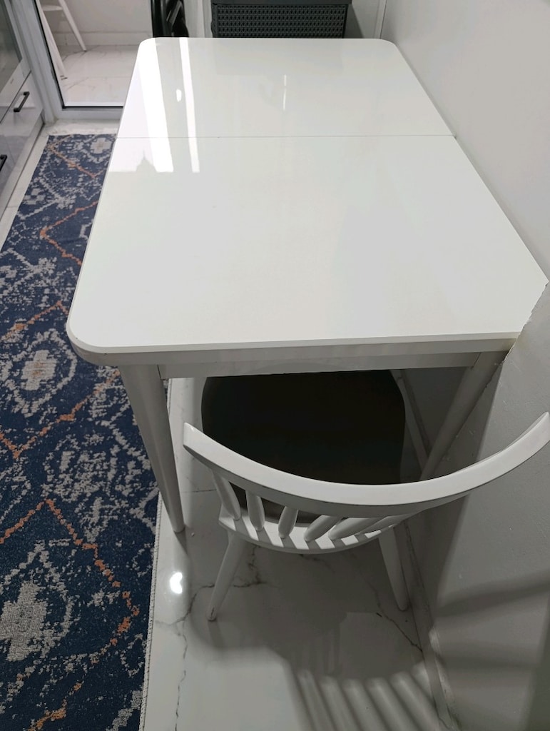 masa ve 4 adet sandalye - 2