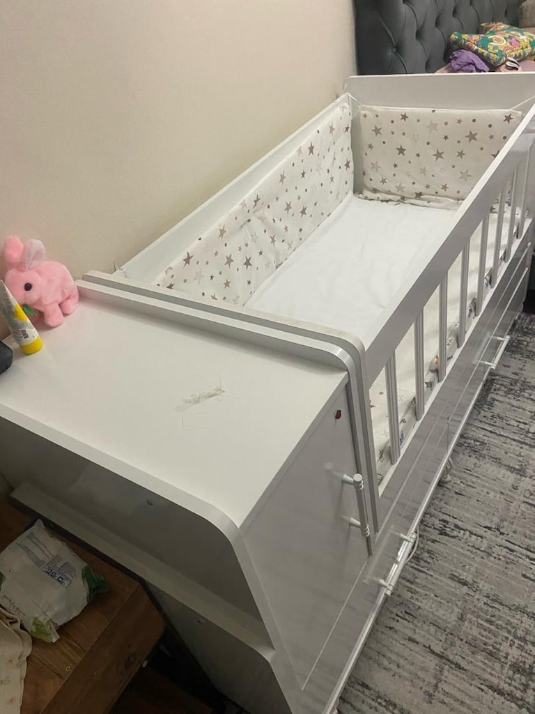 BEBEK BEŞİĞİ çekmeceli yataklı