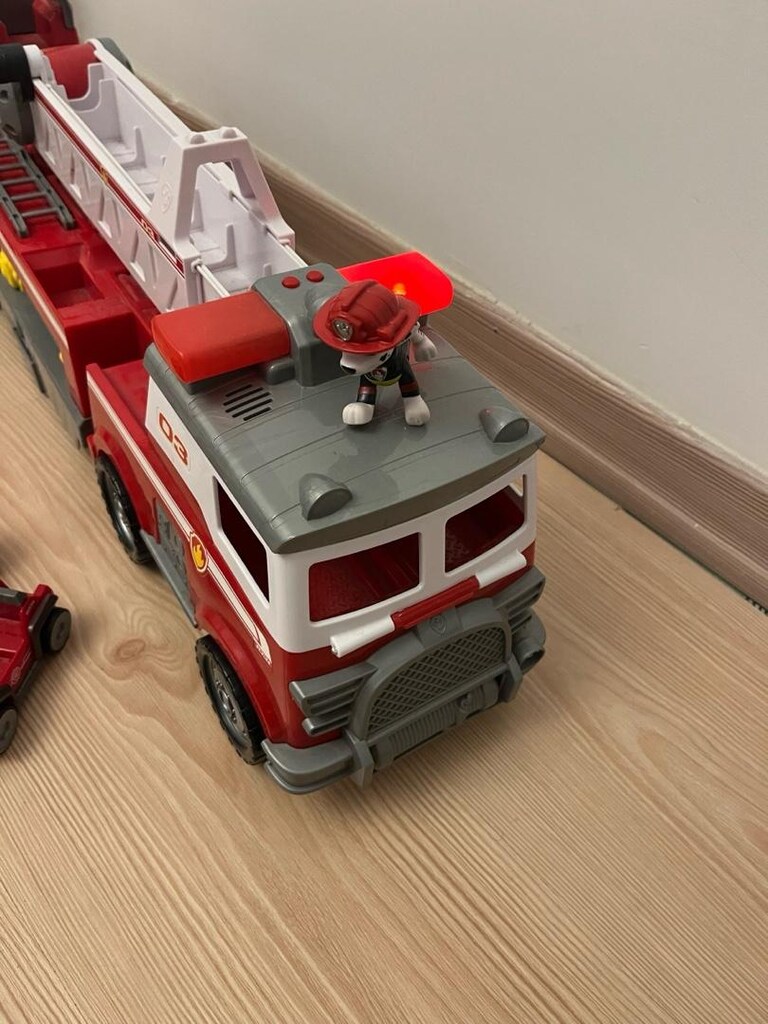PAW Petrol ışıklı ve sesli itfaiye aracı seti - 4