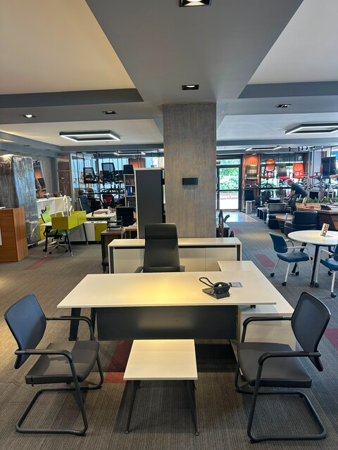 KLAS OFİS ÜSKÜDAR BEYAZ EKO MAKAM TAKIMI SIFIR ÜRÜN