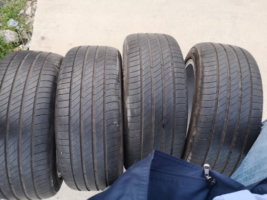 Mükemmel Elegance Passat B8.5'dan Yeni Logo Lastikler Michelin - 5