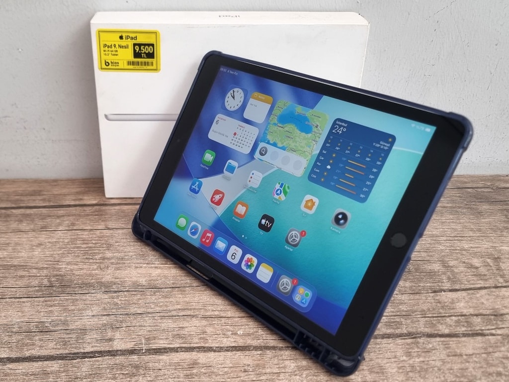 Apple iPad 9 Tablet (3 GB / 64 GB) (MK2L3TU/A) - 2
