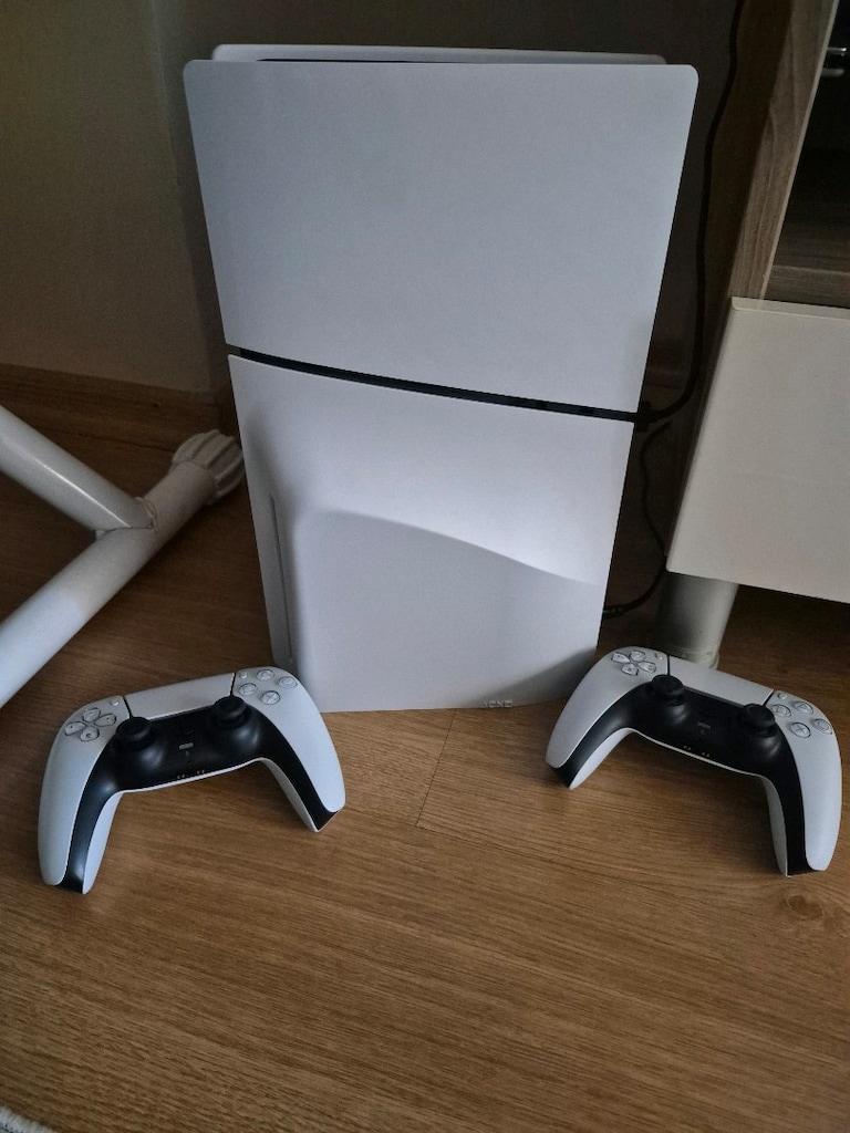 PlayStation 5 - 2