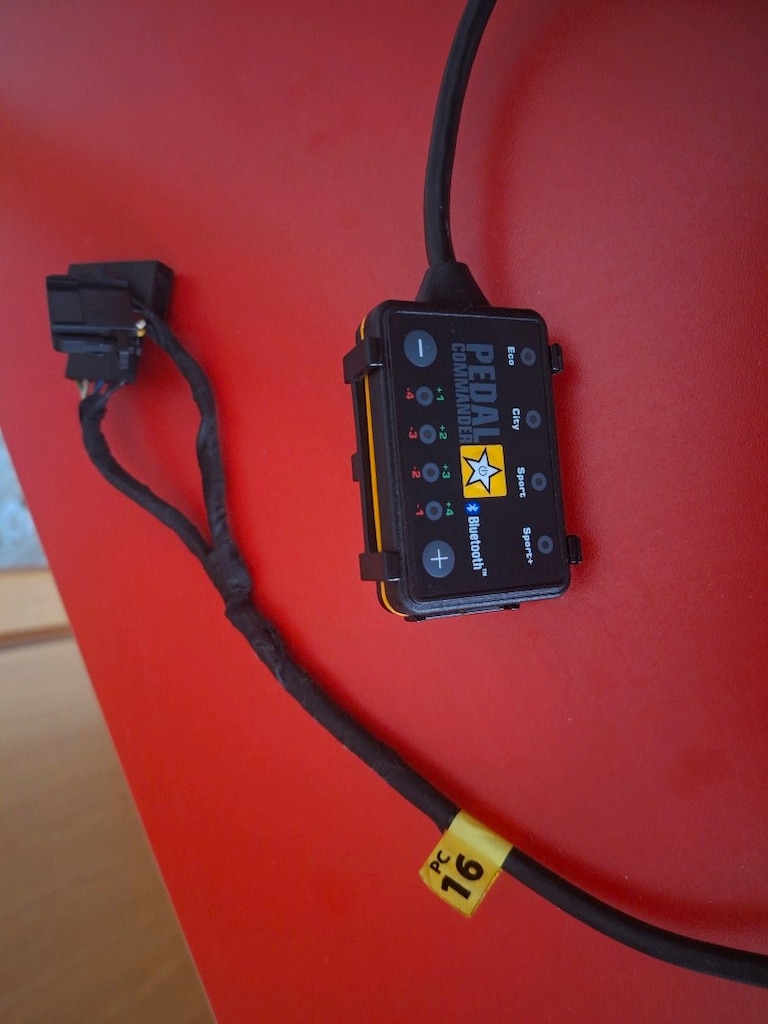 pedal commander - 4