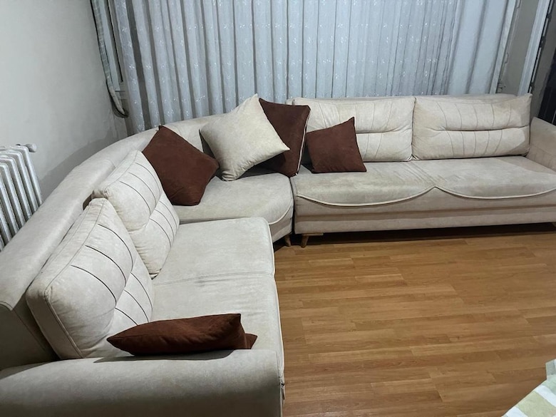 öğrenciye tüm ev eşyaları