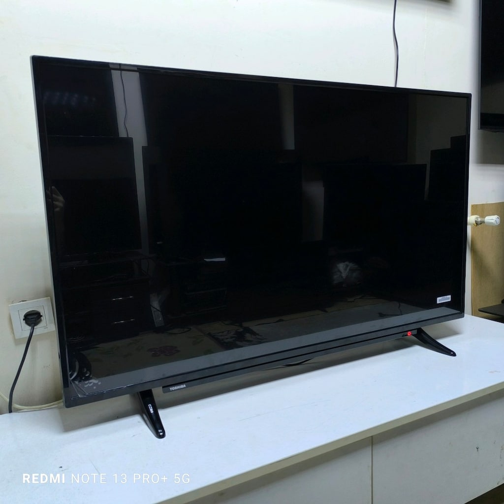 Toshiba 127 Ekran 4K Android jelatini üstünde Tertemiz Televizyon - 3