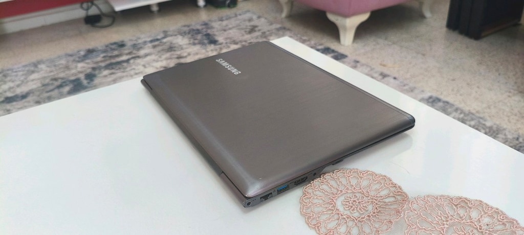 SAMSUNG ULTRABOOK..13.3 DOKUNMATK_ İ5 _6GB RAM_2gb ek_Ssd_metal kasa - 7
