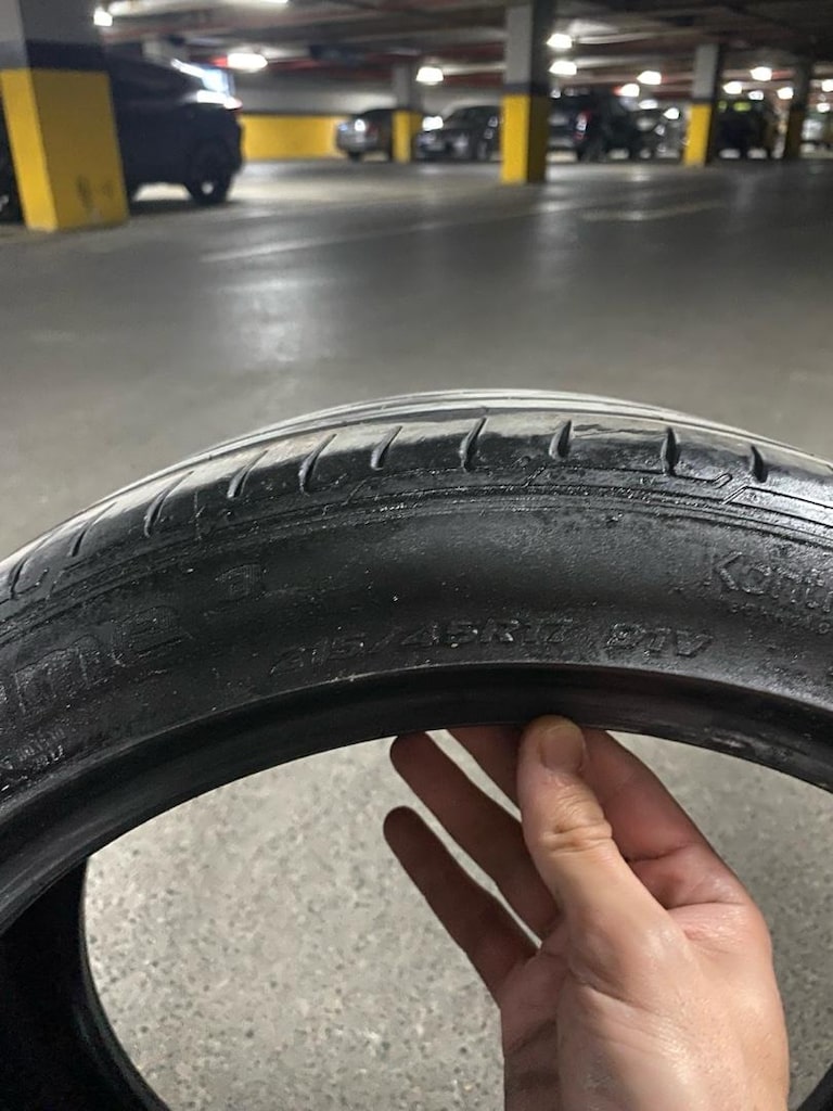 Hankook Lastik 215 45 17 - 3