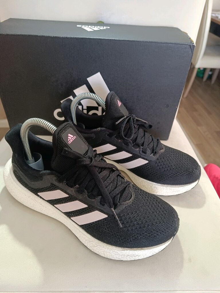 Adidas Pureboost 22 Orjinal sıfır gibi üründür Birkaç kez giyilmis - 4