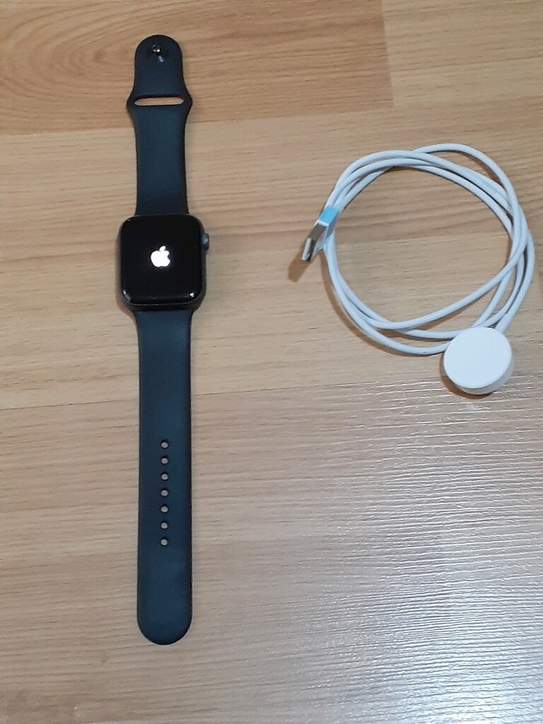 Apple Watch Series 4 GPS akıllı saat